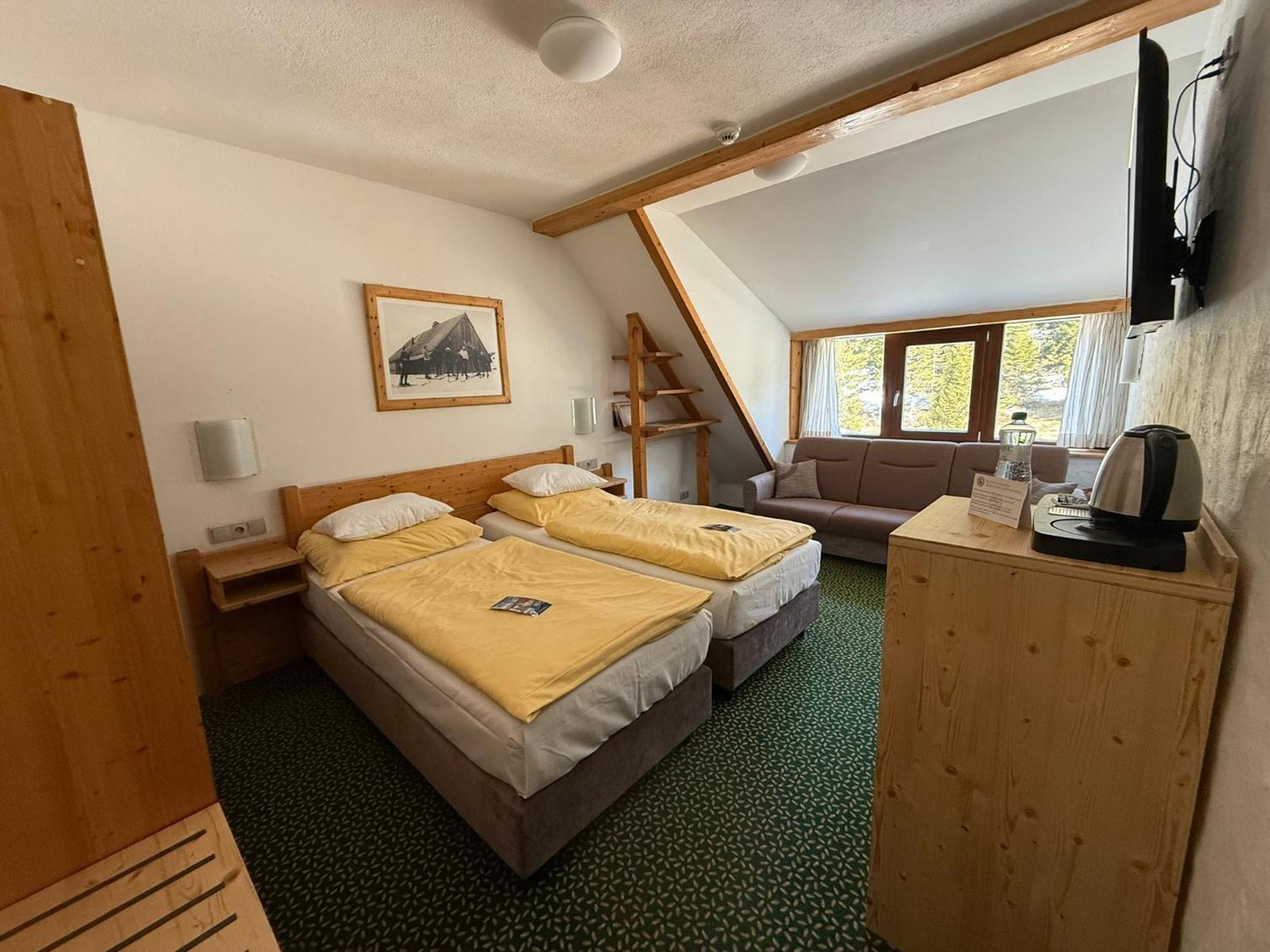 Erlebachova Bouda, Hotel - Resort Svaty Frantisek Spindleruv Mlyn Exterior photo