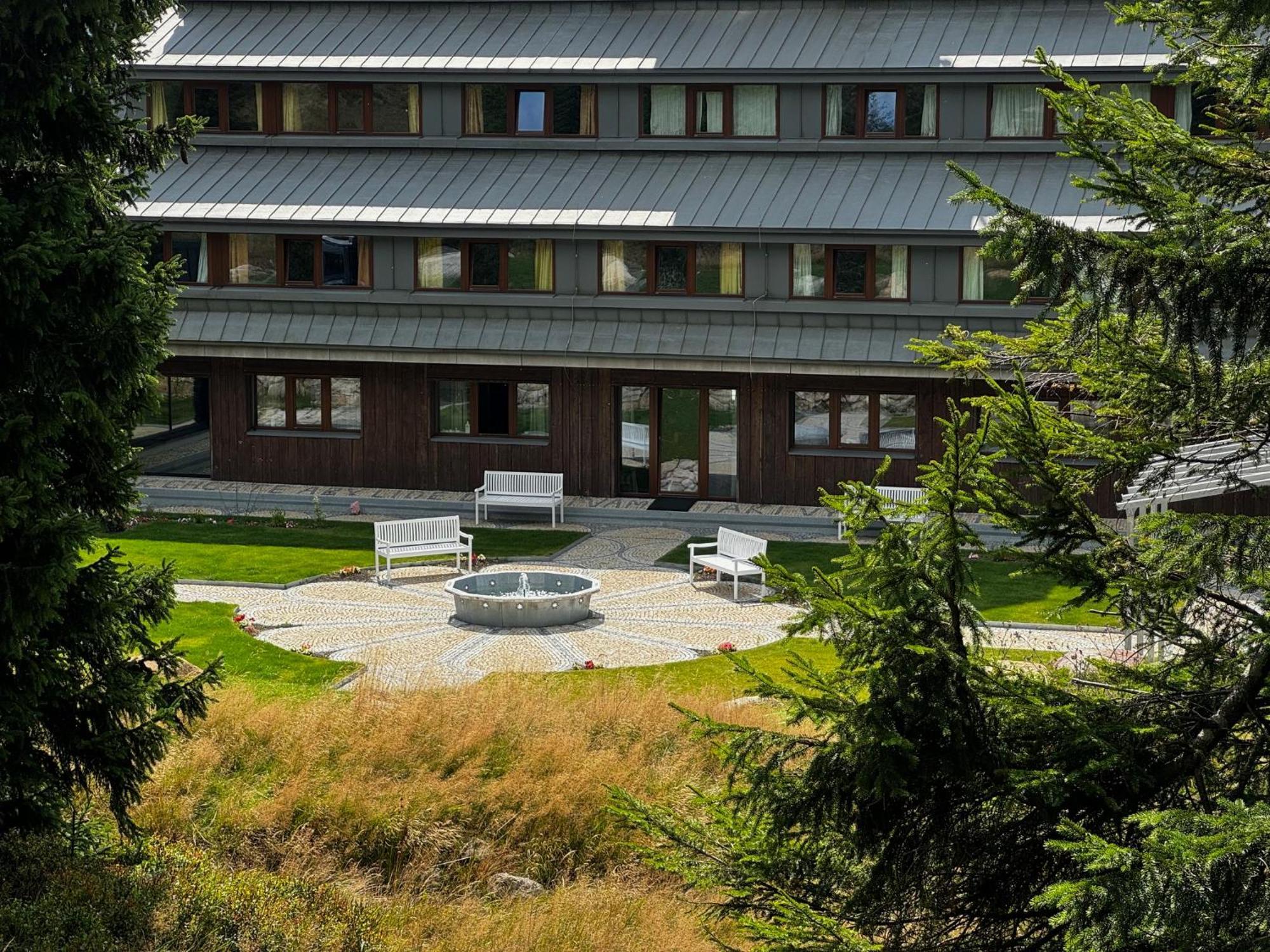 Erlebachova Bouda, Hotel - Resort Svaty Frantisek Spindleruv Mlyn Exterior photo